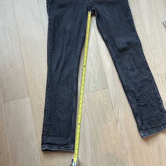 ABERCROMBIE & FITCH 90s Straight Ultra High Rise Sz 27/4R Black Jeans CrissCross - Picture 11 of 12